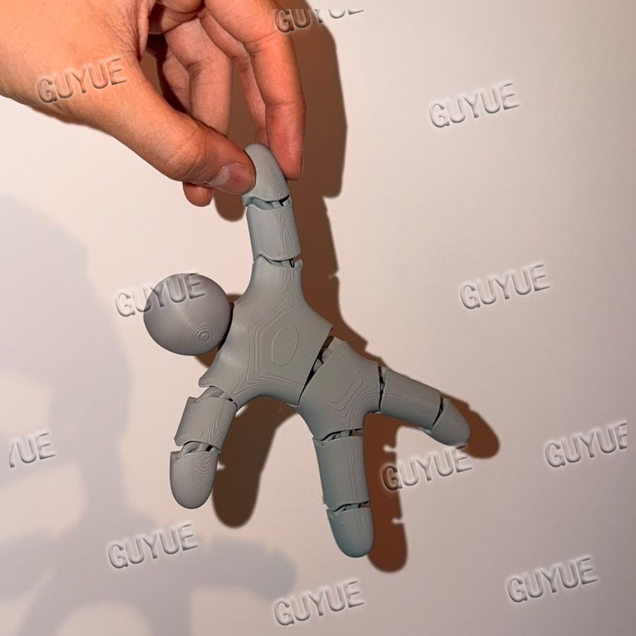 3D Printing Yourself - インタラクティブな隠れかくれゲーム用プラスチック3Dプリント製メカカメレオンコンパニオン、ダイナミックな色変化機能付き